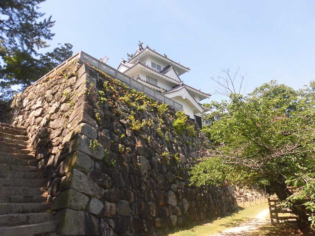 ふるさと割】 吉田浩太郎 「汽笛が聞こえる城下町」（愛媛県松山市 